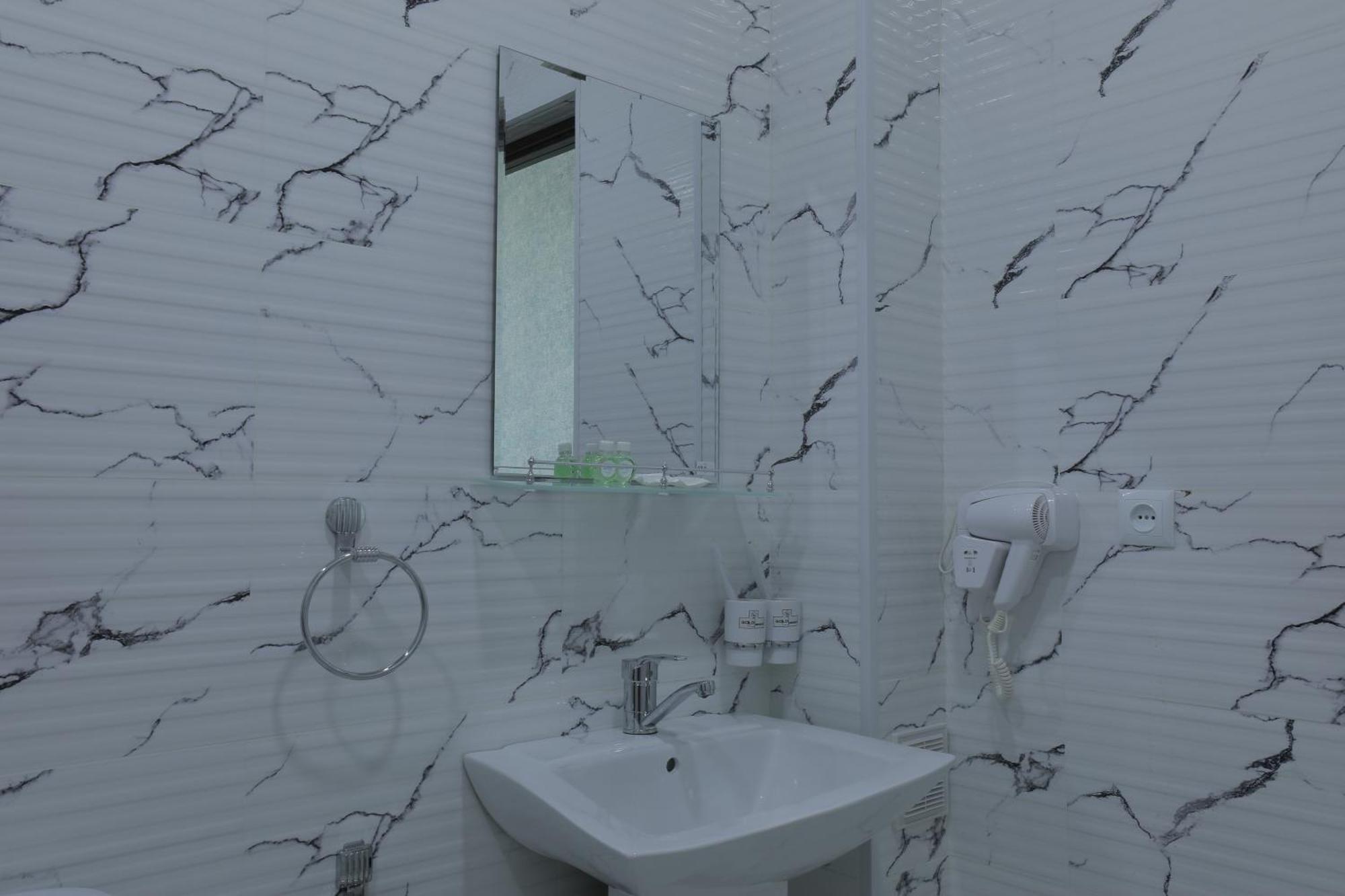Resident Hotel Ташкент Экстерьер фото