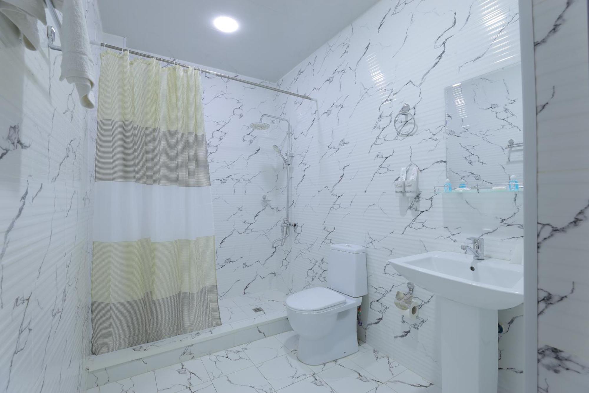 Resident Hotel Ташкент Экстерьер фото